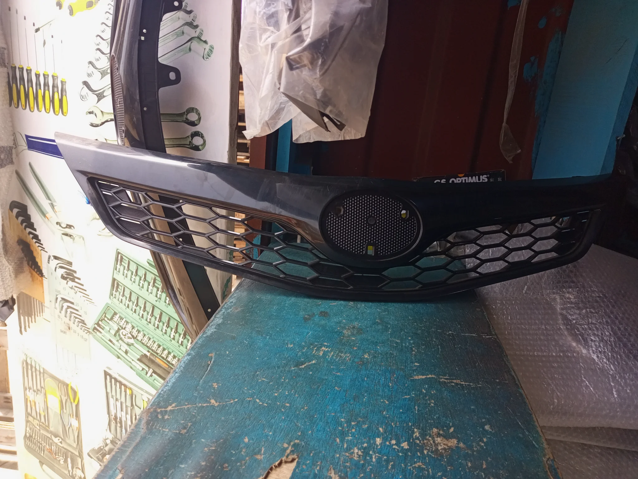 Front Grille for 2014 Toyota Corolla - OEM Quality - Thumbnail 2